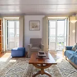 In Alfama, Near Metro & Cafes - Ttl126 Apartament