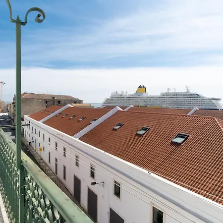 In Alfama, Near Metro & Cafes - Ttl126 Apartment *