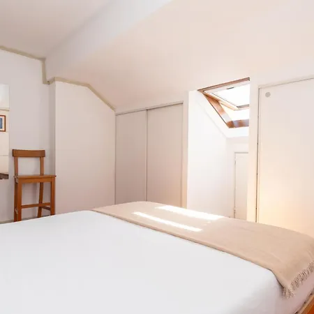 In Alfama, Near Metro & Cafes - Ttl126 Apartament Lizbona