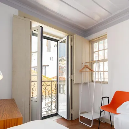 In Alfama, Near Metro & Cafes - Ttl126 Daire